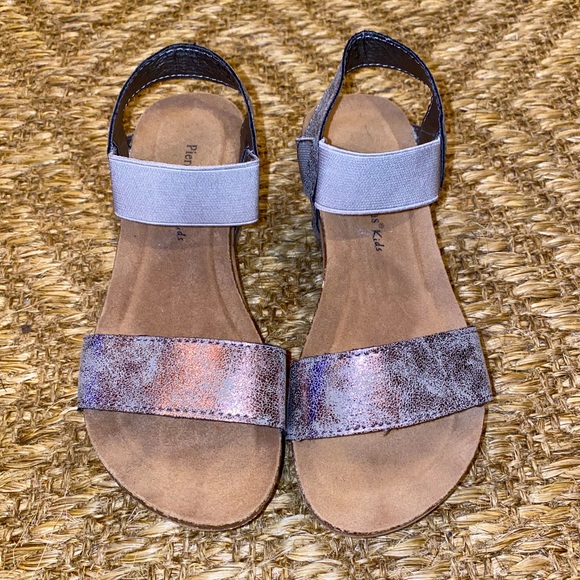Pierre Dumas Kids Strappy Wedge Metallic/Gray Sandal - Picture 2 of 5